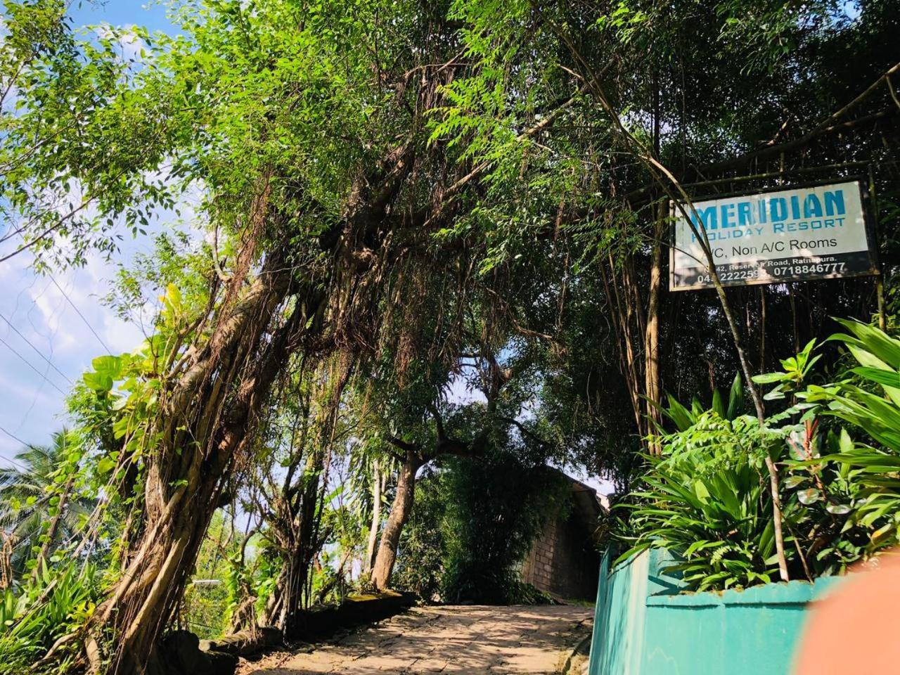 Meridian Holiday Resort Ratnapura Kültér fotó