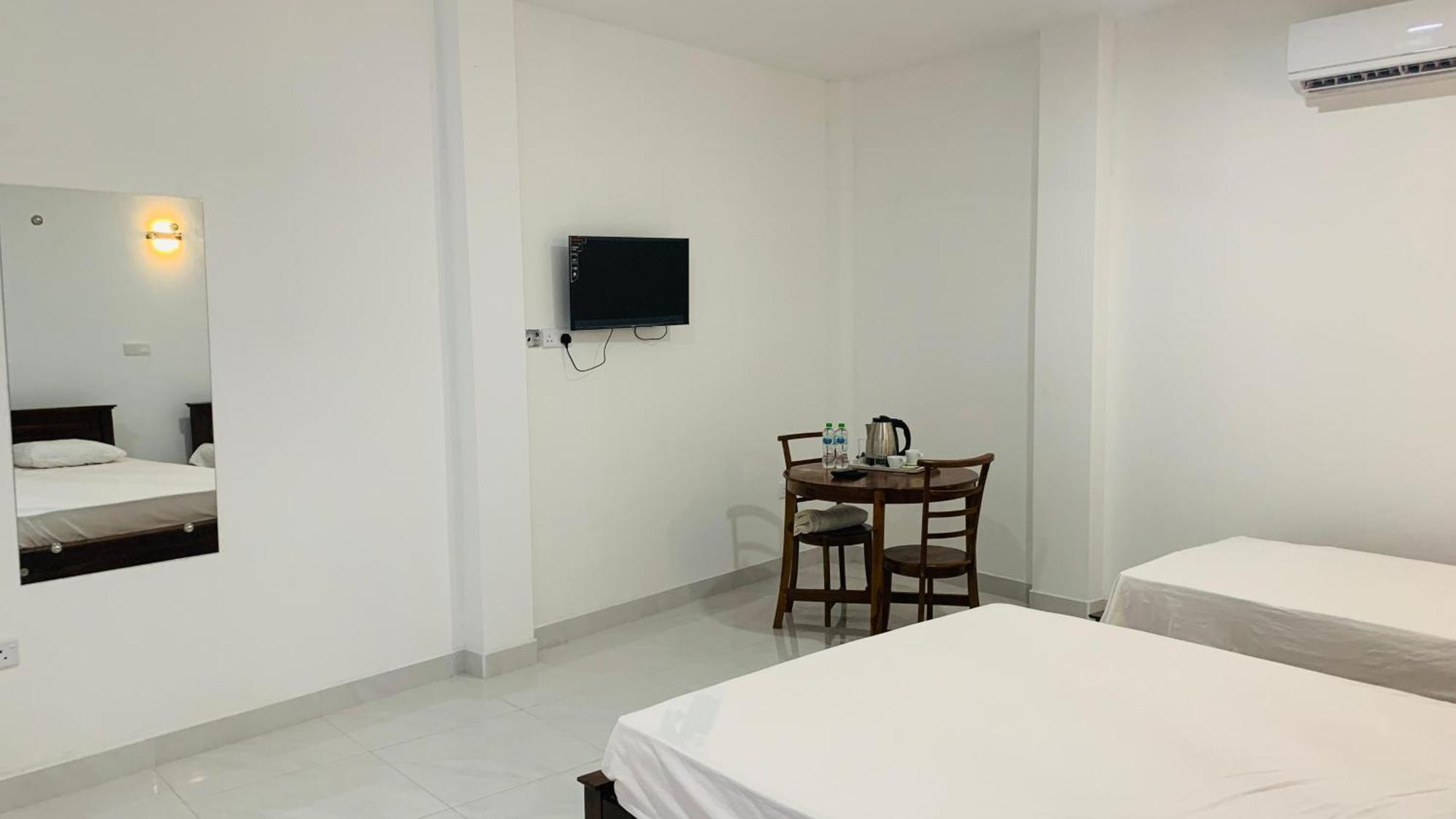 Meridian Holiday Resort Ratnapura Kültér fotó